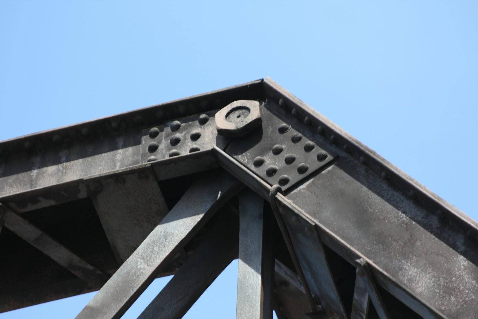 Upper angle connection, span #2